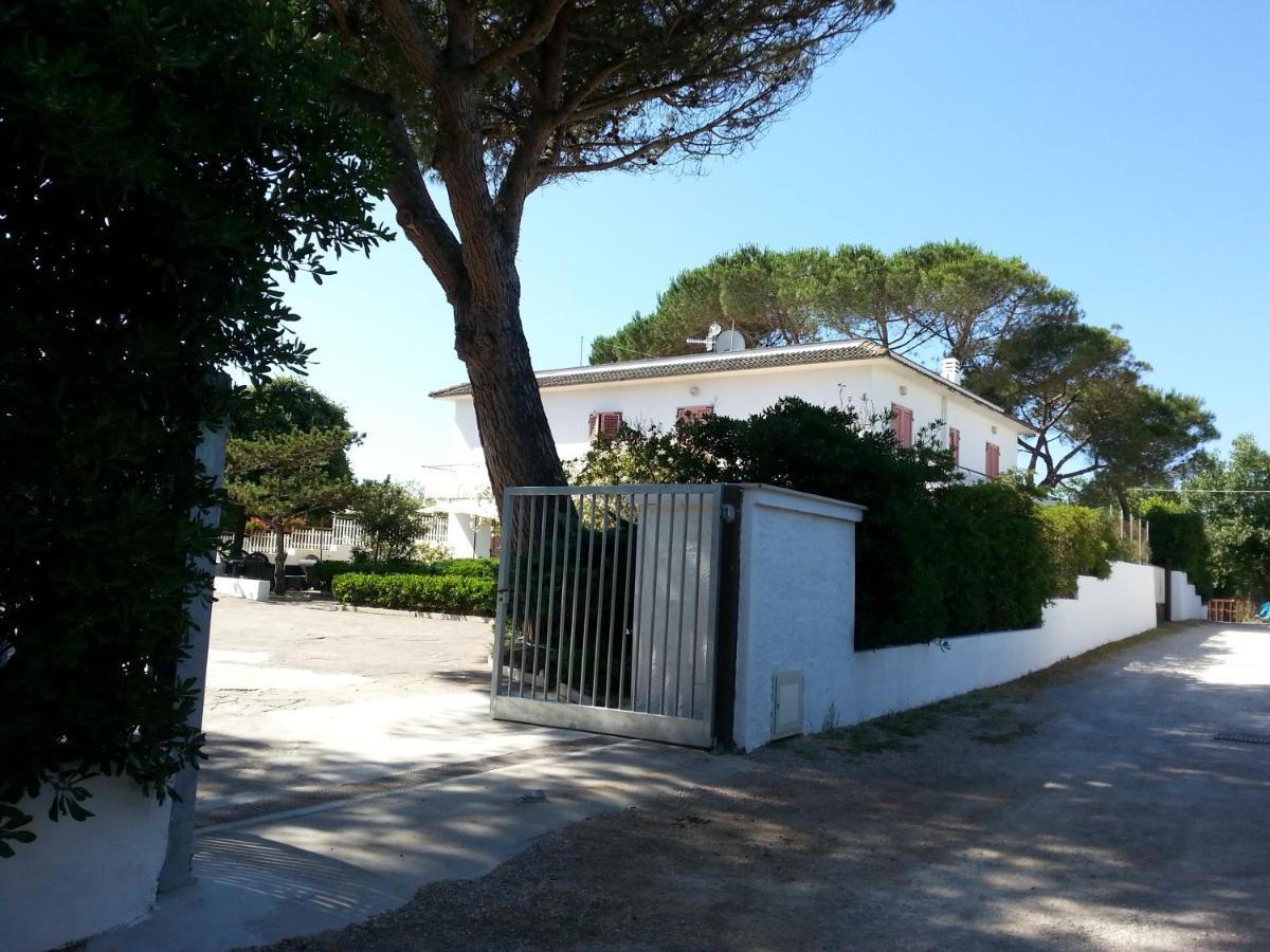 Appartamento In Villa Valentini, Fronte Mare, Giardino E Parcheggio Privato, Wifi, Dotato Di Tutti I Confort, Nel Golfo Di Gaeta Мінтурно Екстер'єр фото